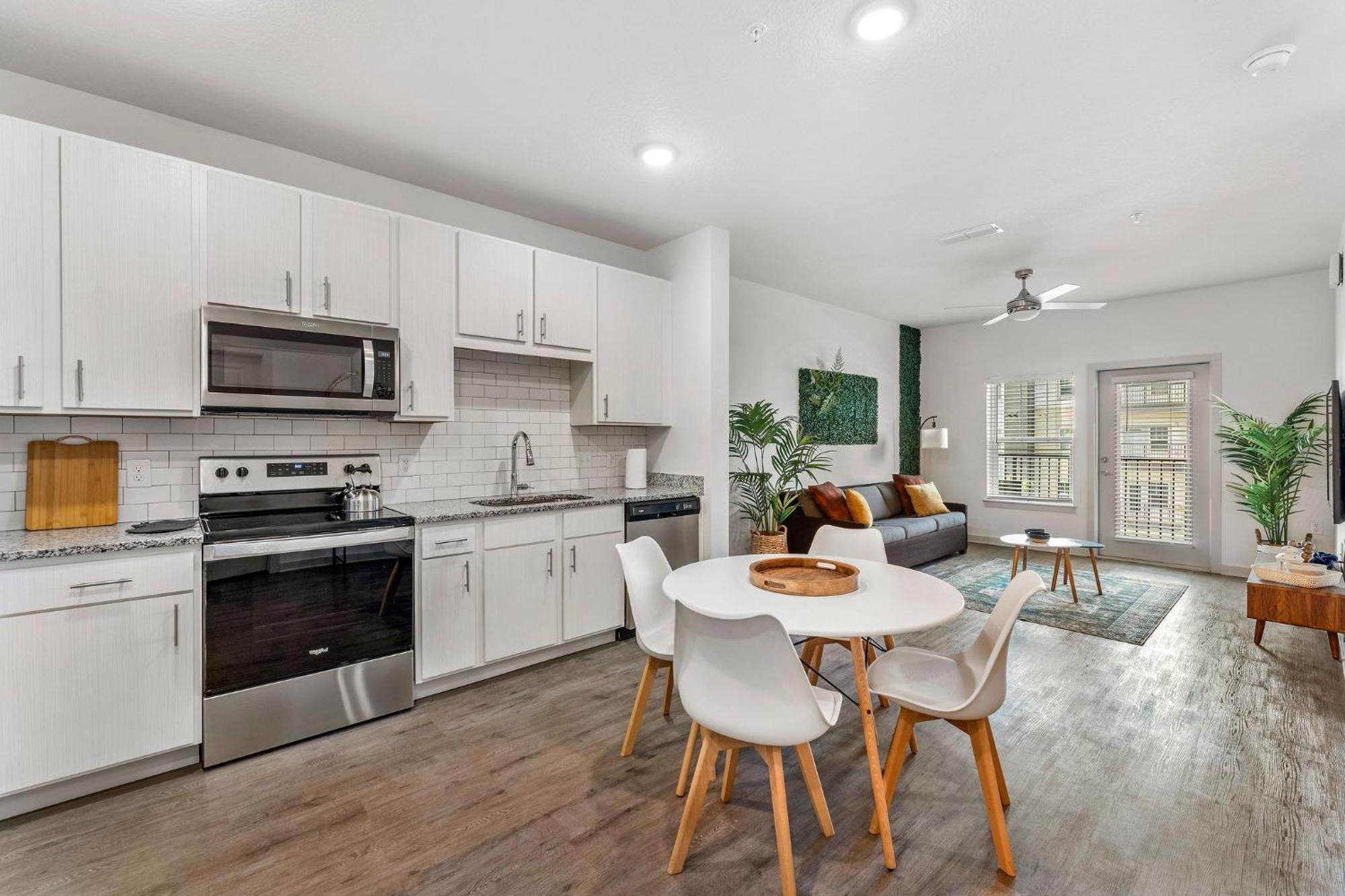 Complete Lush Green Apartment 10 Min To Parks Pets Allowed, Resort-Style Amenities Orlando Bagian luar foto
