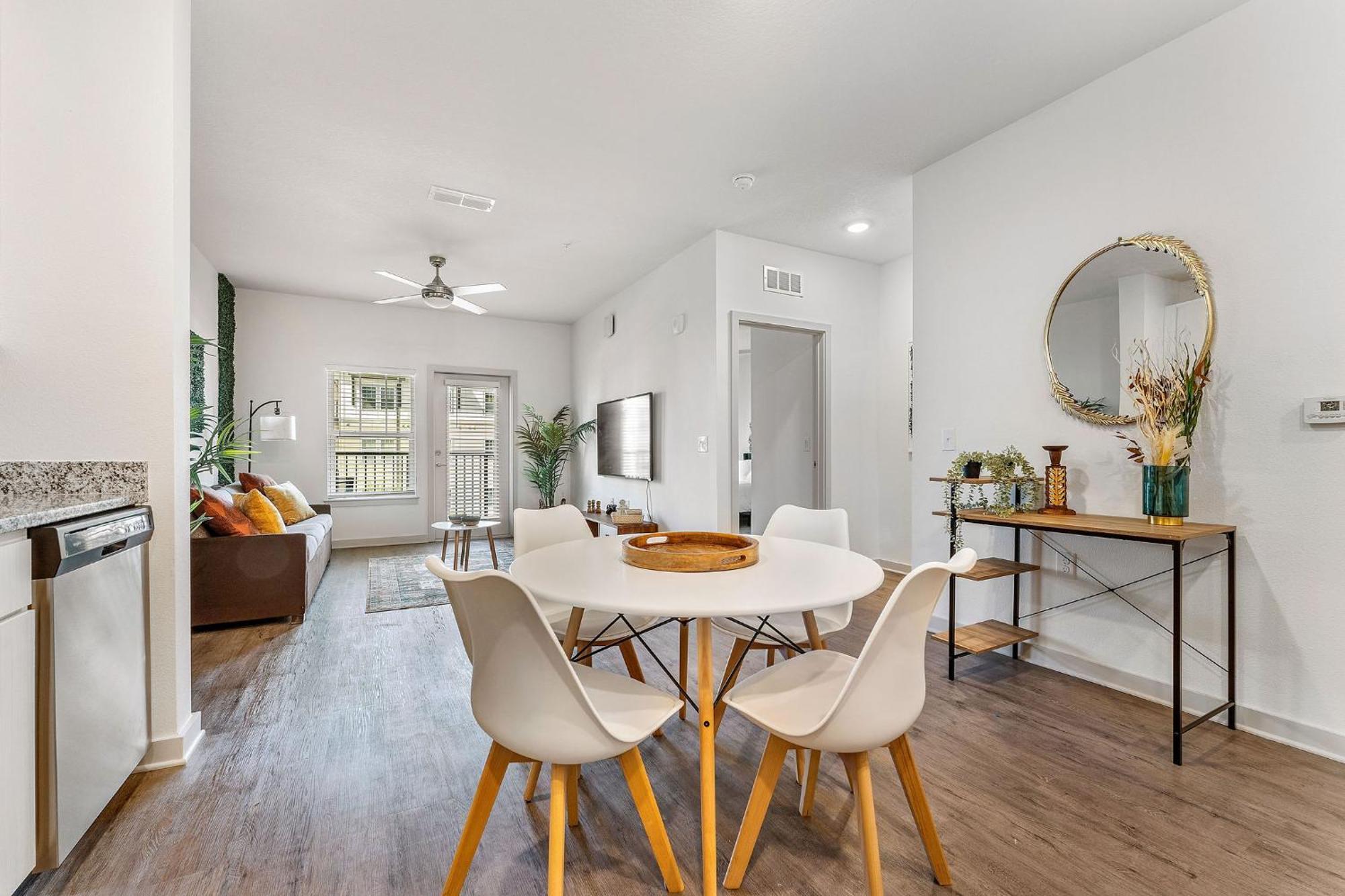 Complete Lush Green Apartment 10 Min To Parks Pets Allowed, Resort-Style Amenities Orlando Bagian luar foto